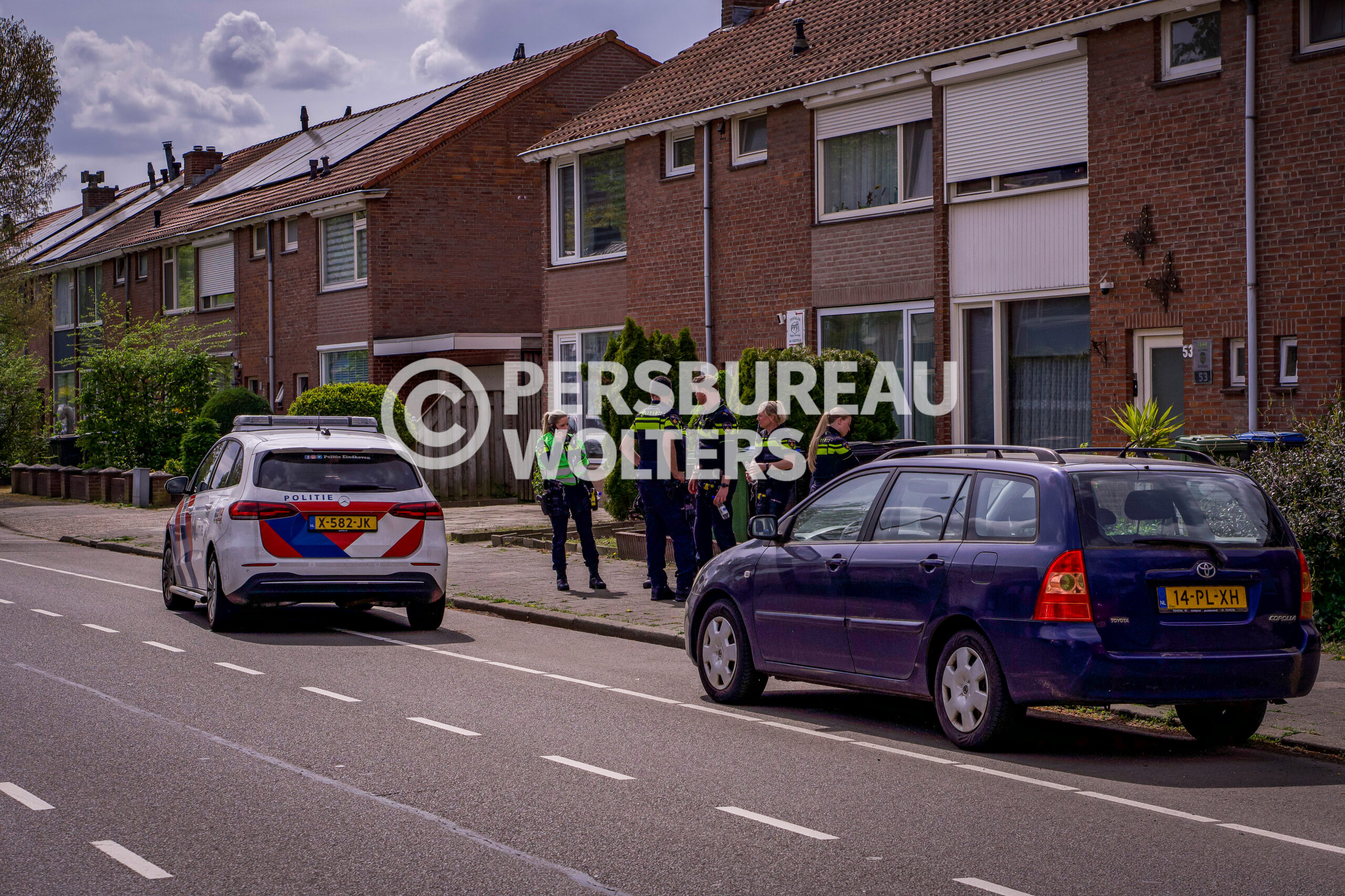 Man meerdere keren gestoken bij ruzie in woning Eindhoven, vrouw aangehouden